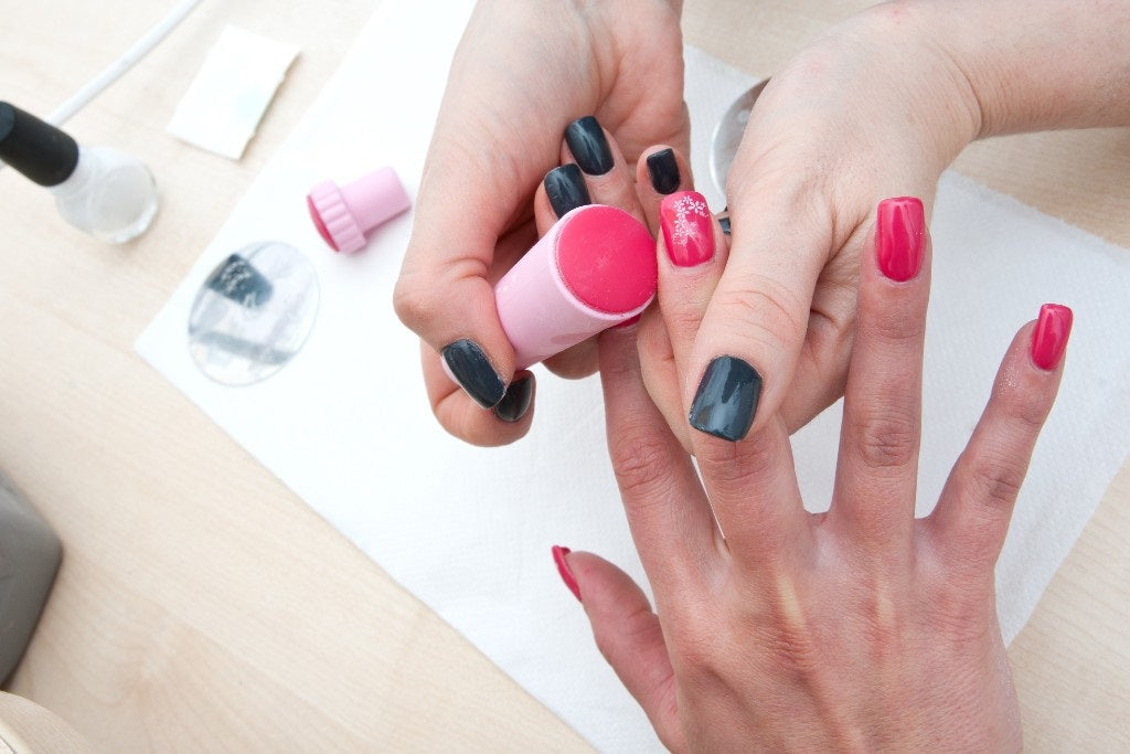 Best Nail Stamping Kit Reviews 2021