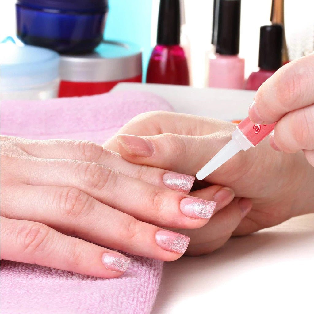 The 10 Best Nail Glue for Fake Nails Reviews 2025 - DTK Nail Supply