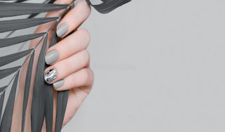 The 11 Best Gray Nail Design for Your Hand 2021