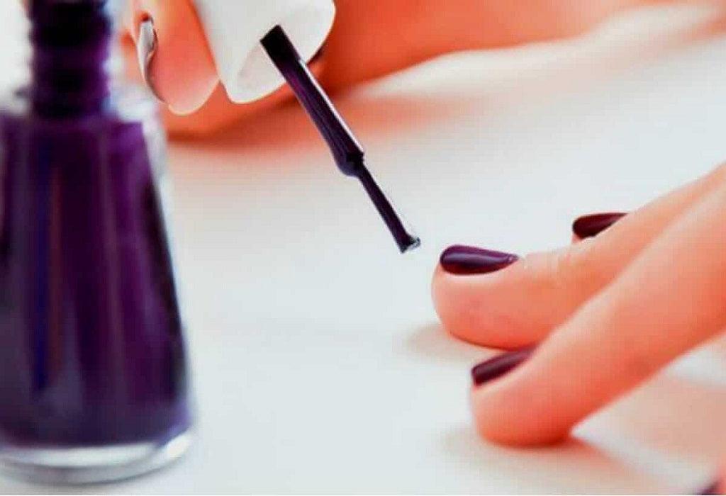 The 10 Best Long Lasting Nail Polish Reviews 2021