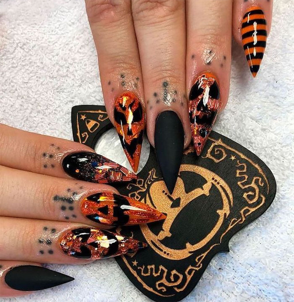 Top 11 Holographic Chunky Glitter Nails for Halloween