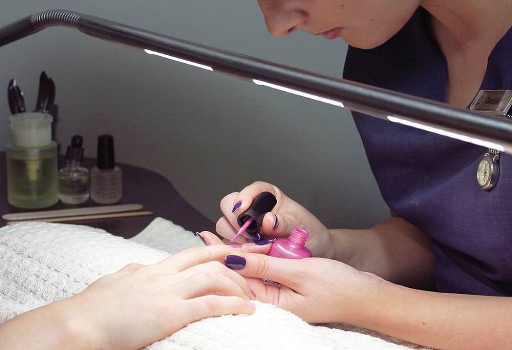 Best Manicure Table Lamp for Nail Salon Reviews 2026 - DTK Nail Supply