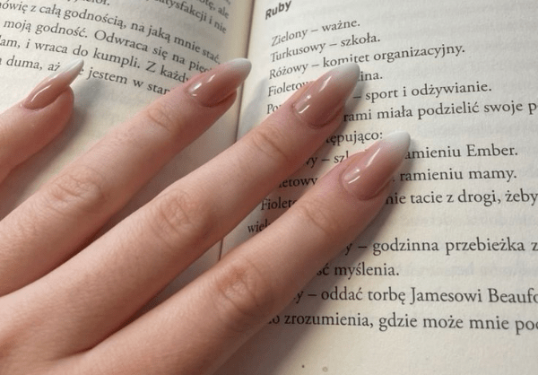 Inside the hype - The secret behind with Chaun Legend gel polish - DTK Nail Supply