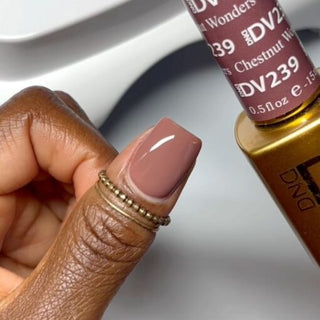 DND DV 239 Chestnut Wonders - DND Diva Gel Polish & Matching Nail Lacquer Duo Set