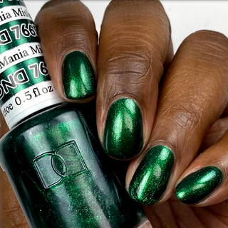  DND Gel Nail Polish Duo - 766 Green Colors - Mistletoe Mania by DND - Daisy Nail Designs sold by DTK Nail Supply
