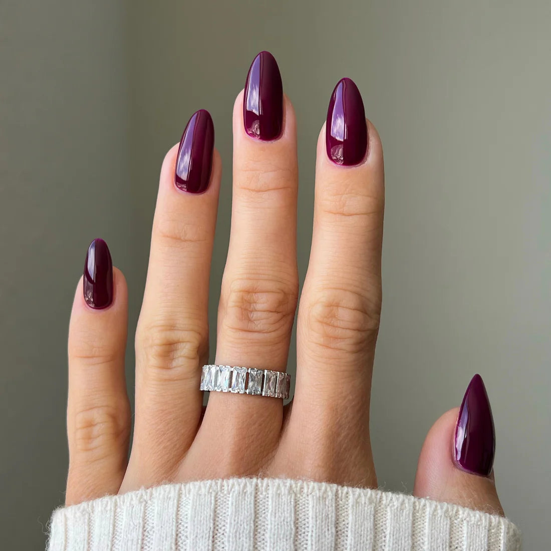 DND Nail Lacquer - 455 Plum Passion