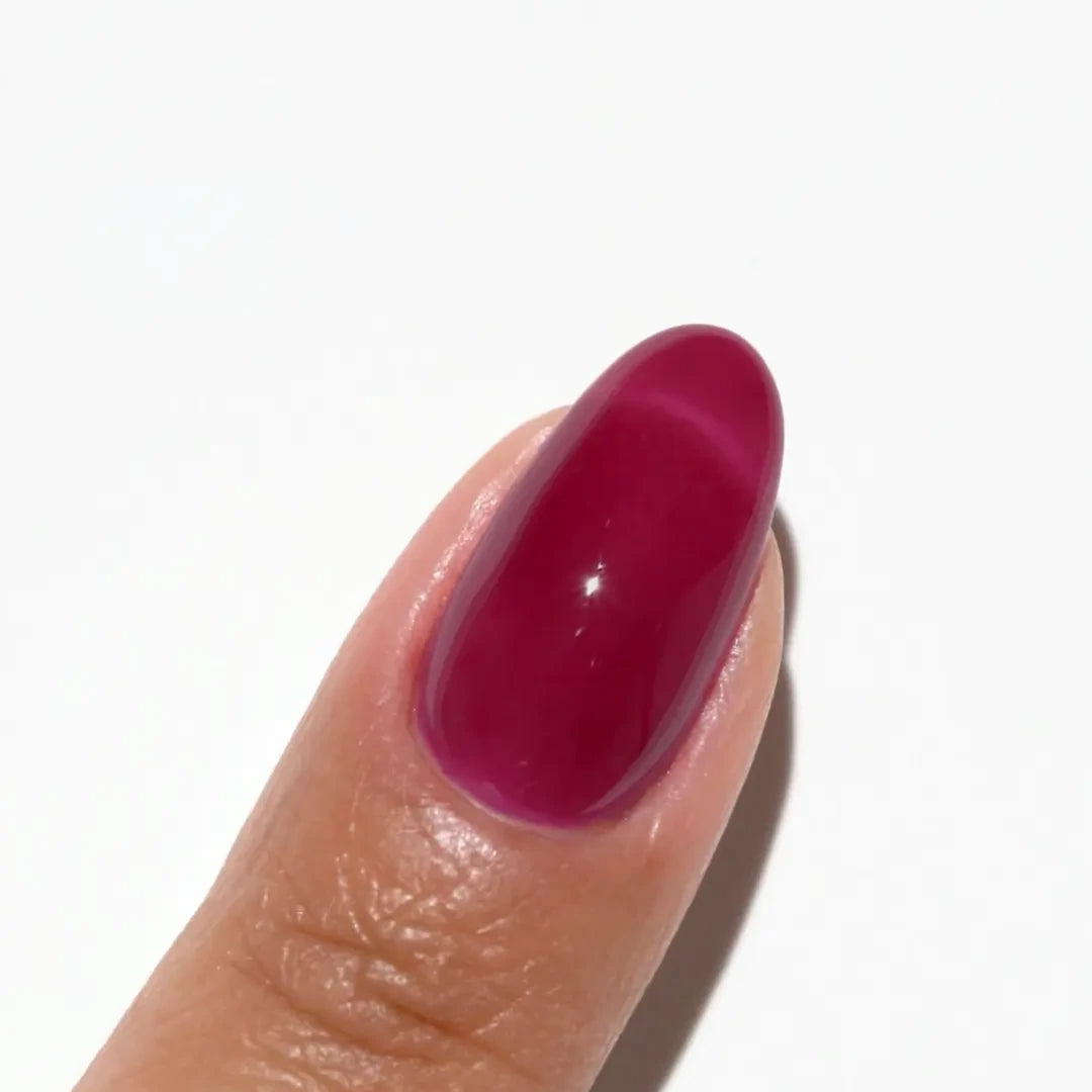 DND HEMA & TPO Free Gel Duo 137 Met Him At A Wine Bar