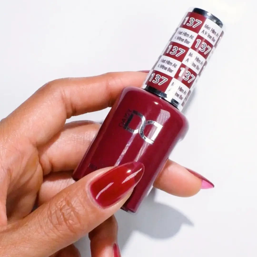 DND HEMA & TPO Free Gel Duo 137 Met Him At A Wine Bar