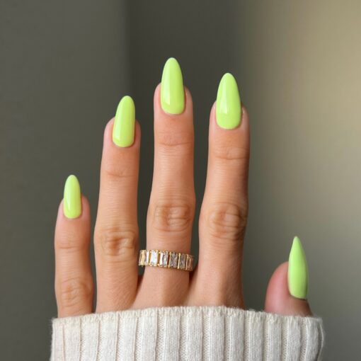 DND DIVA Nail Lacquer - 117 Dewy Limeade - DTK Nail Supply