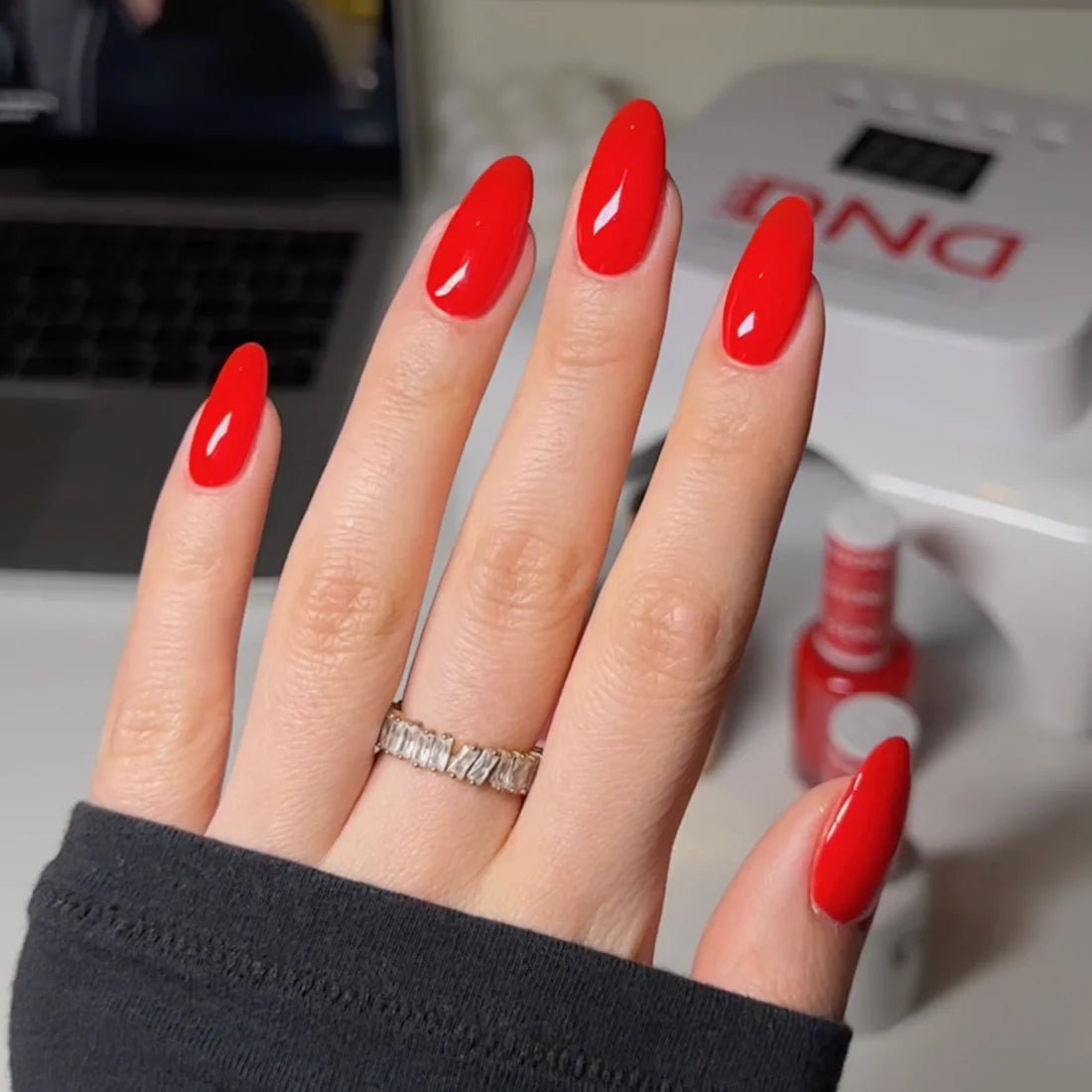 DND Gel Nail Polish Duo - 430 Ferrari Red - DTK Nail Supply