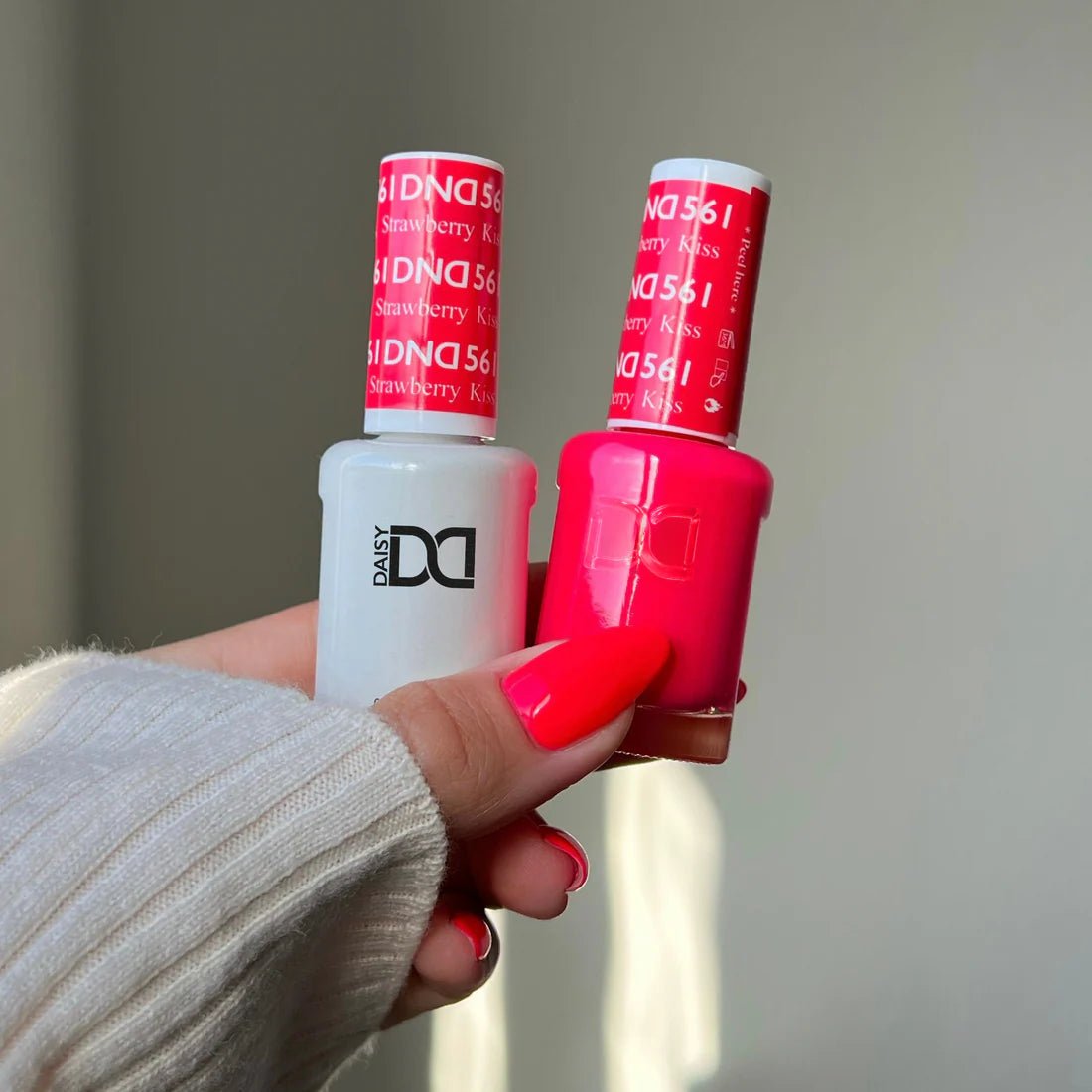DND Gel Nail Polish Duo - 561 Strawberry Kiss - DTK Nail Supply