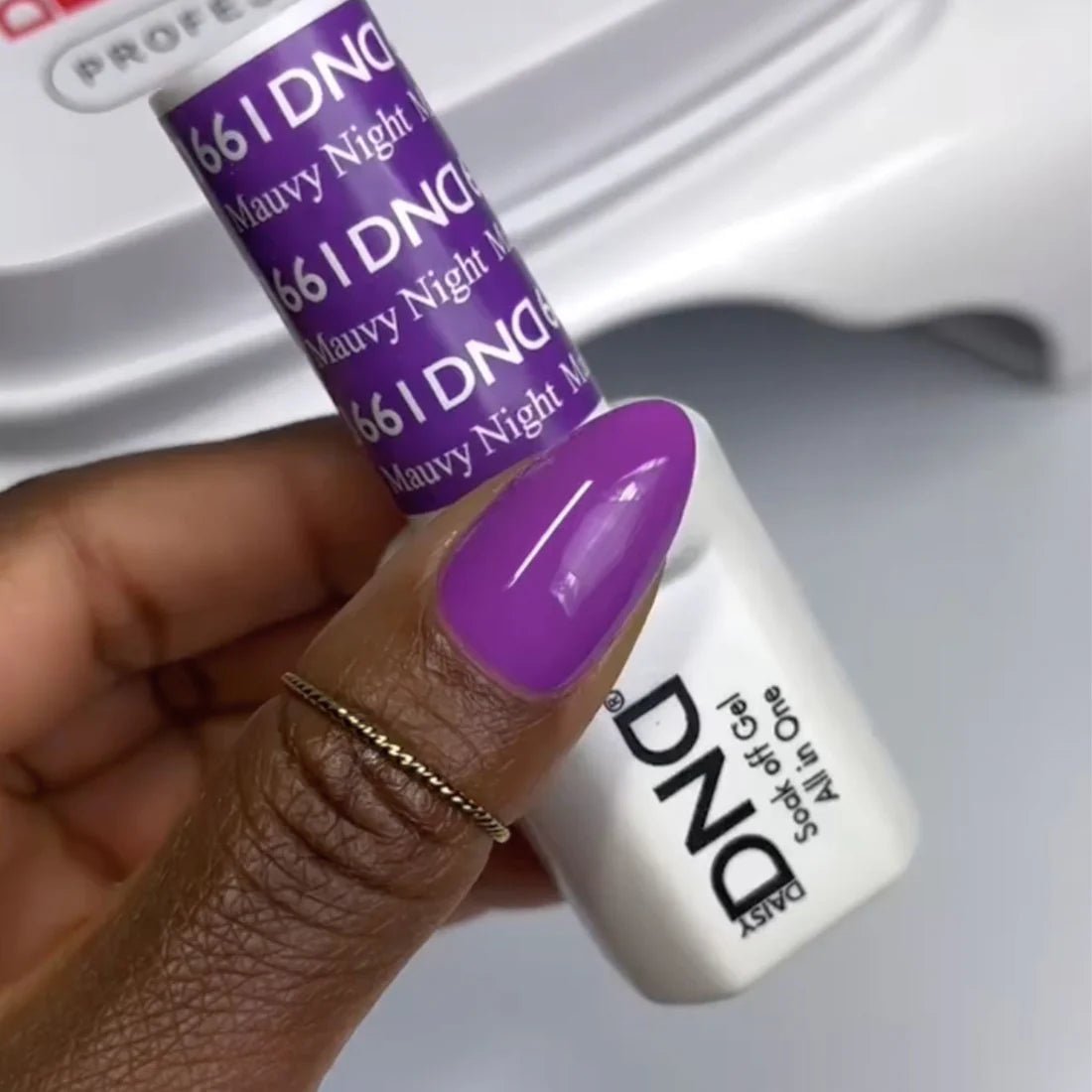 DND Gel Polish - 661 Mauvy Night - DTK Nail Supply
