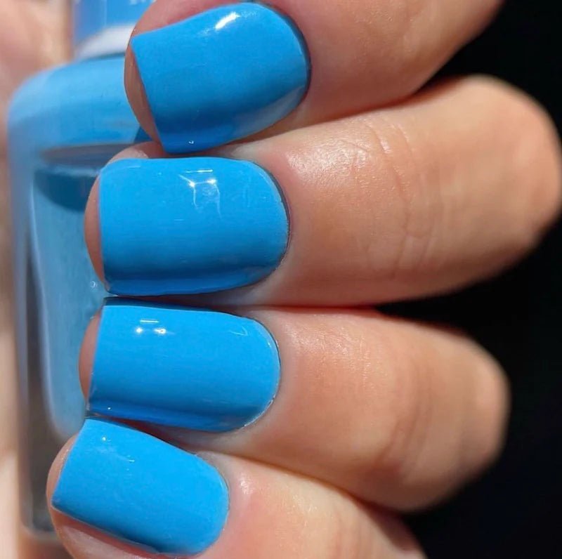 DND Gel Polish - 672 Midnight Kiss - DTK Nail Supply