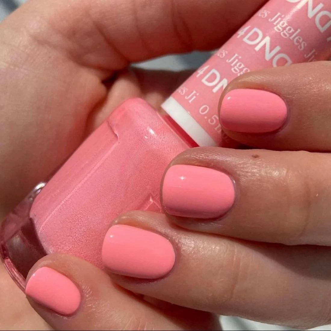 DND Gel Polish - 724 Jiggles - DTK Nail Supply