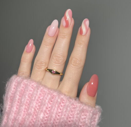 DND Nail Lacquer - 892 Berry Groove - DTK Nail Supply