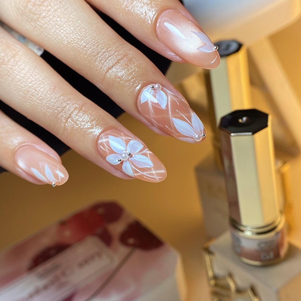 LAVIS Cat Eyes C13 - 04 - Gel Polish 0.5 oz - Hallowed Solstice Collection - DTK Nail Supply