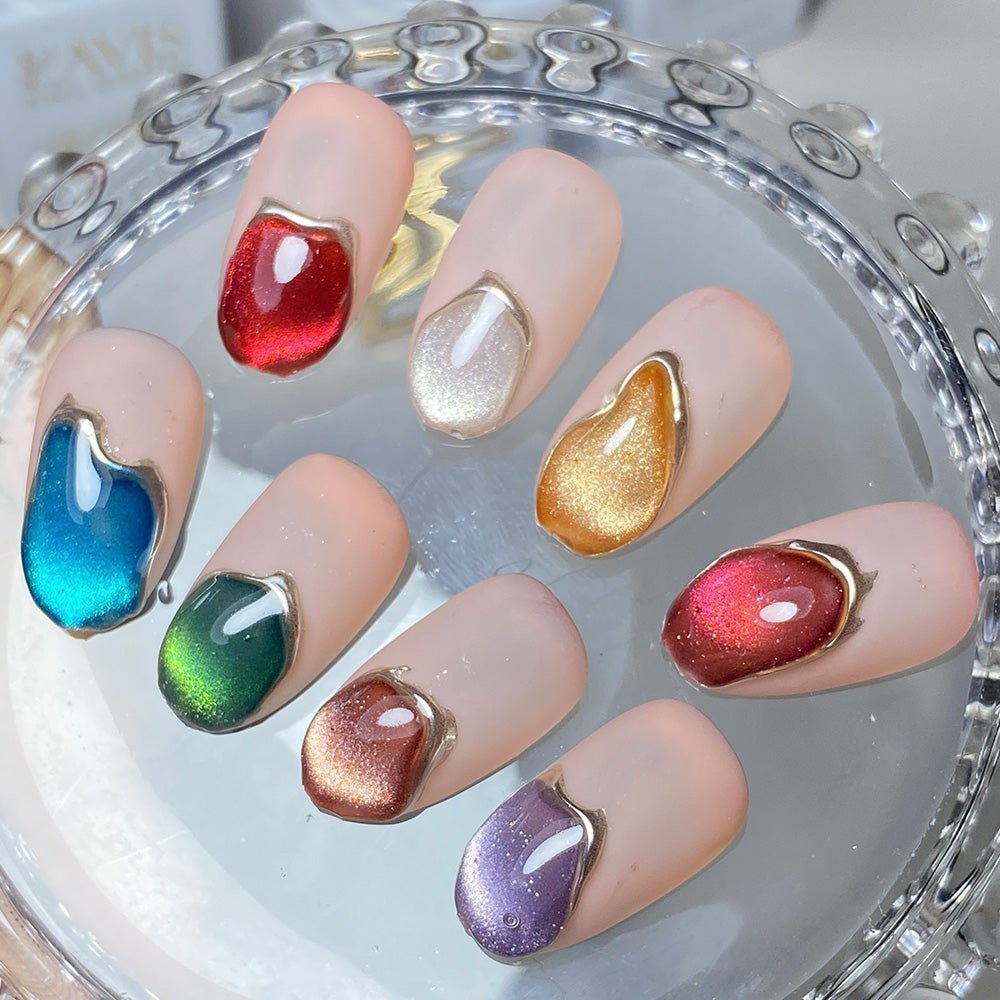 LAVIS Cat Eyes CE7 - 09 - Gel Polish 0.5 oz - VILLAIN ERA Collection - DTK Nail Supply