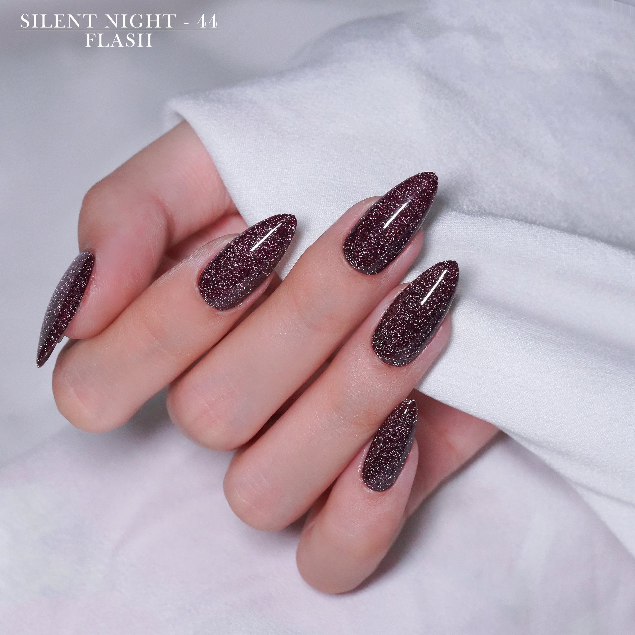 LAVIS Reflective R05 - 44 - Gel Polish 0.5 oz - Silent Night Reflective Collection - DTK Nail Supply