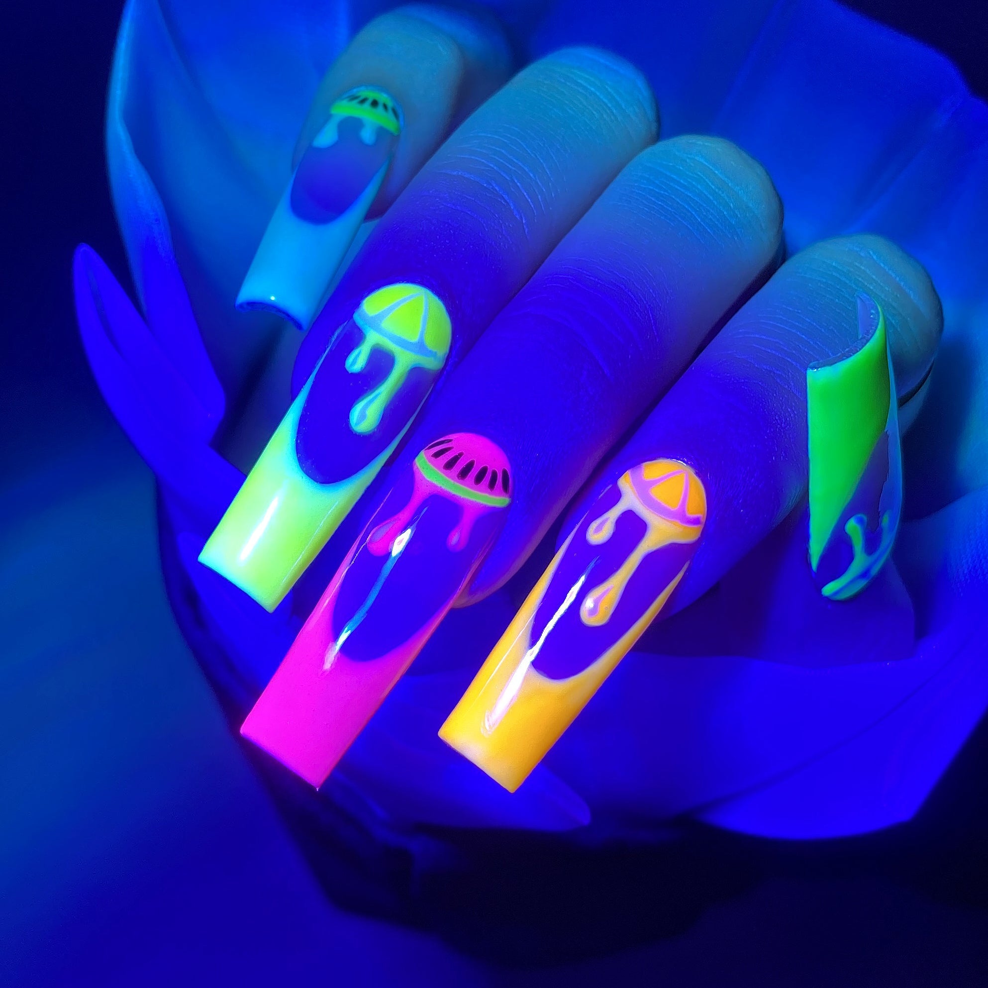 LDS Glow In The Dark - GW01 - DTK Nail Supply