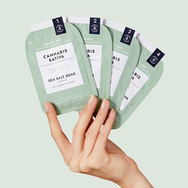 Voesh 4 In 1 Pedibox - Cannabis Sativa - DTK Nail Supply