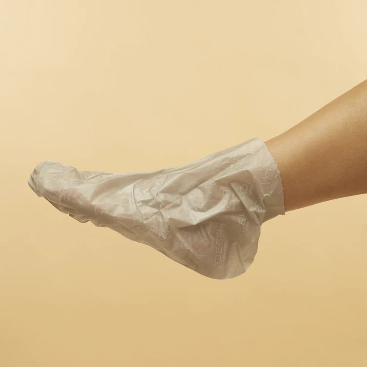 VOESH - Collagen Socks with Cannabis Sativa Seed Oil - DTK Nail Supply
