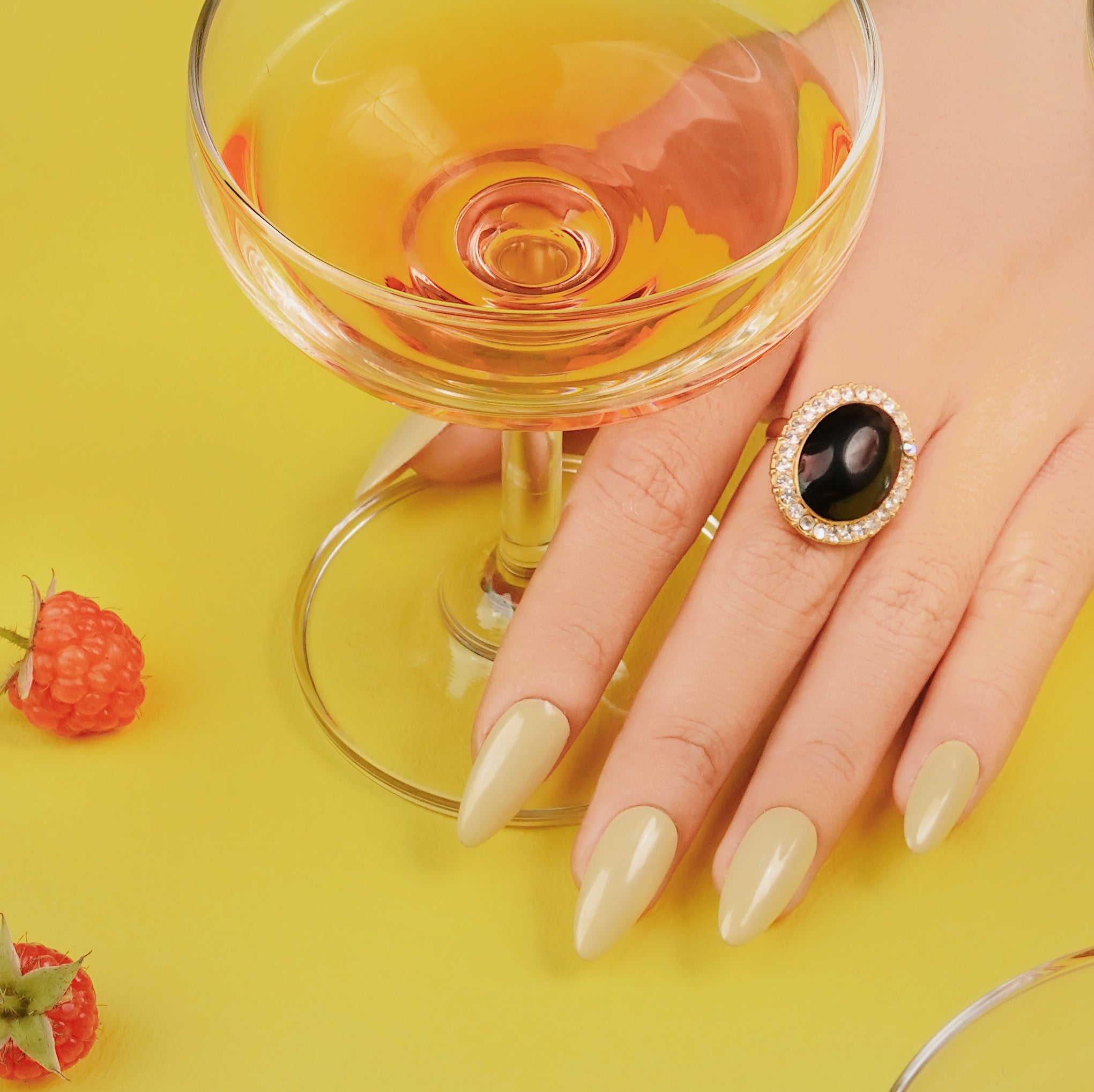 Lavis Holiday Collection: 7 Gel Polishes, 1 Base Gel, 1 Top Gel - SWEET TALK - 023; 069; 068; 022; 009; 004; 003 + BT - DTK Nail Supply